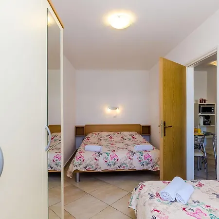 Orka - One-bedroom 3 Adults 1 Child *