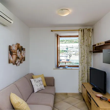 Daire Orka - One-bedroom 3 Adults 1 Child Dubrovnik
