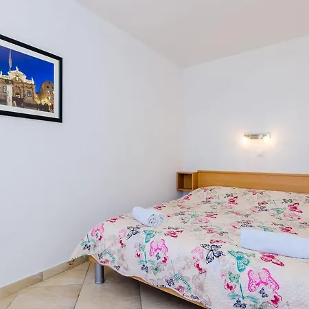 Orka - One-bedroom 3 Adults 1 Child Dubrovnik